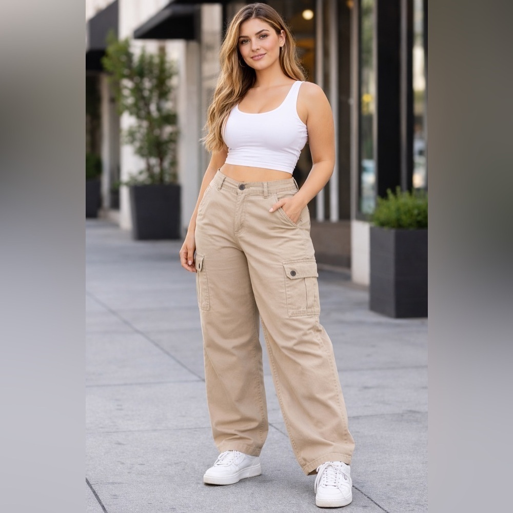 Dockers Women’s Cargo Pants Size 16 Khaki Beige Cotton Relaxed Fit